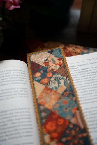 "Patchwork" könyvtok és filc könyvjelző